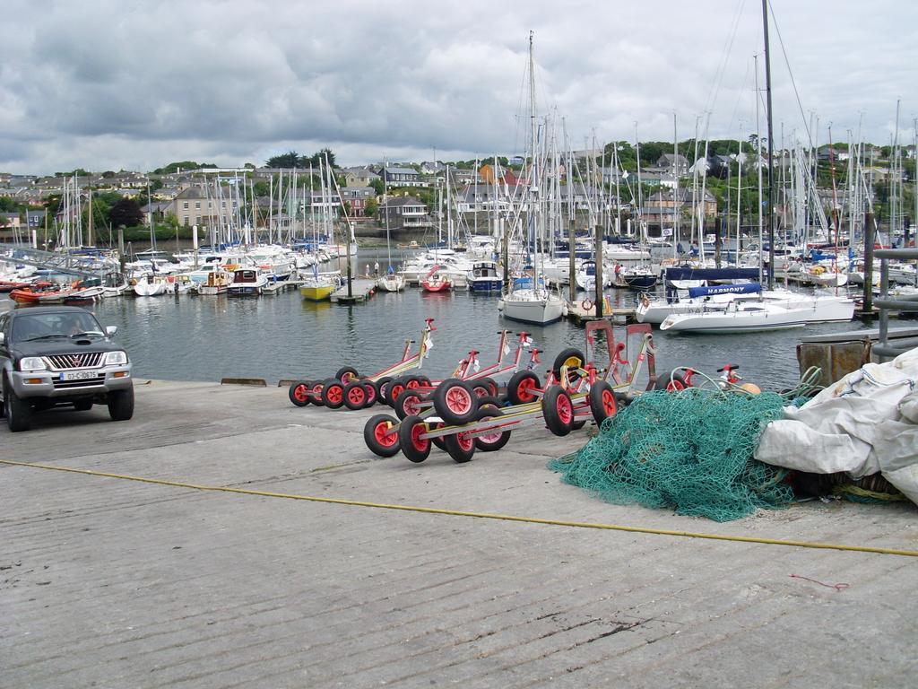 Artists House Hotel Kinsale Exterior photo